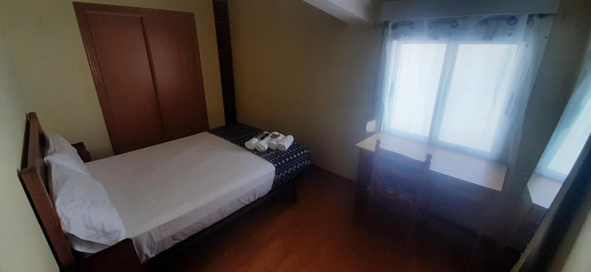 Pension La Intermodal Santiago de Compostela Room photo