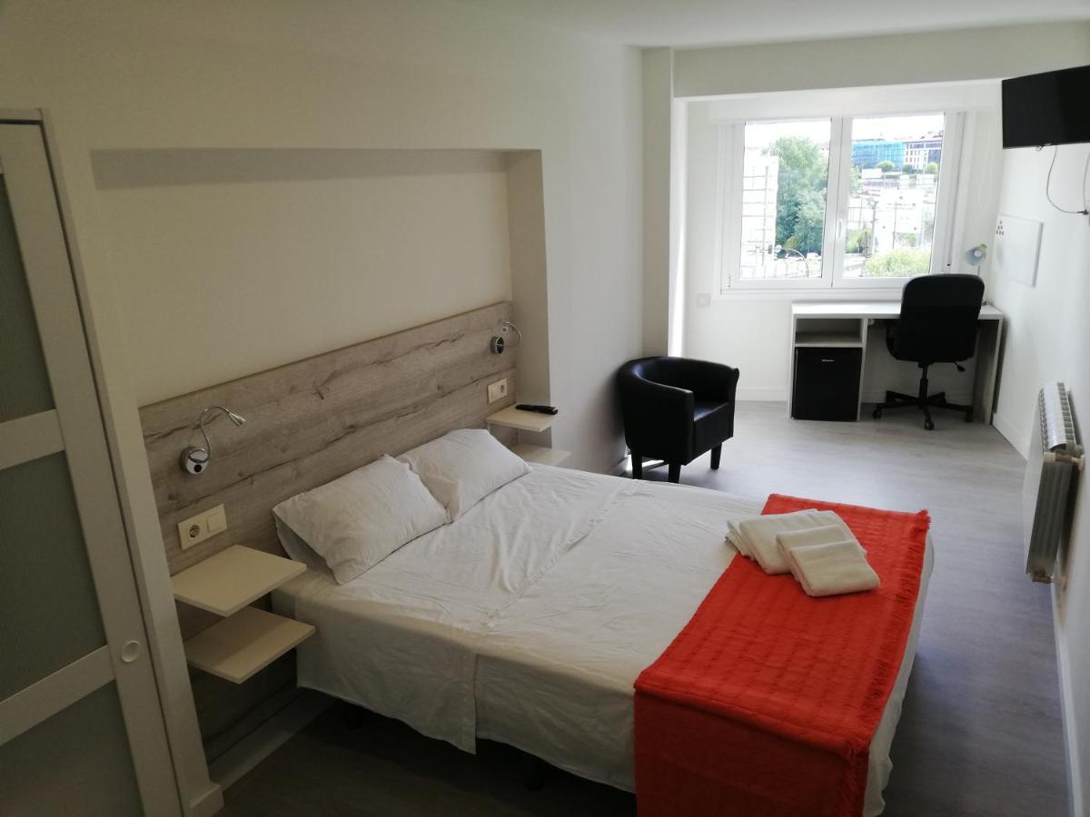 Pension La Intermodal Santiago de Compostela Exterior photo